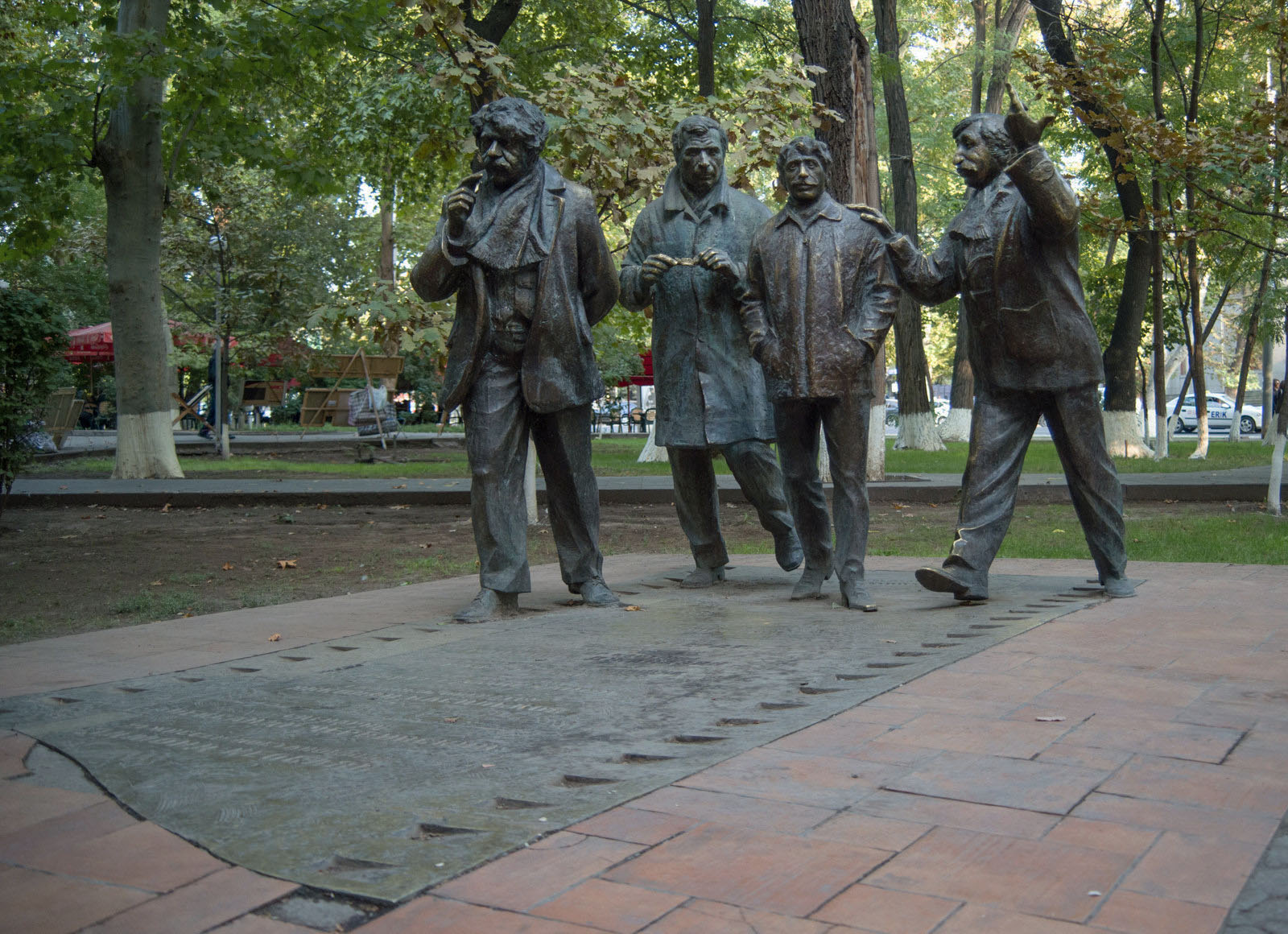 “Men” group of statues and “Eternal conduct”